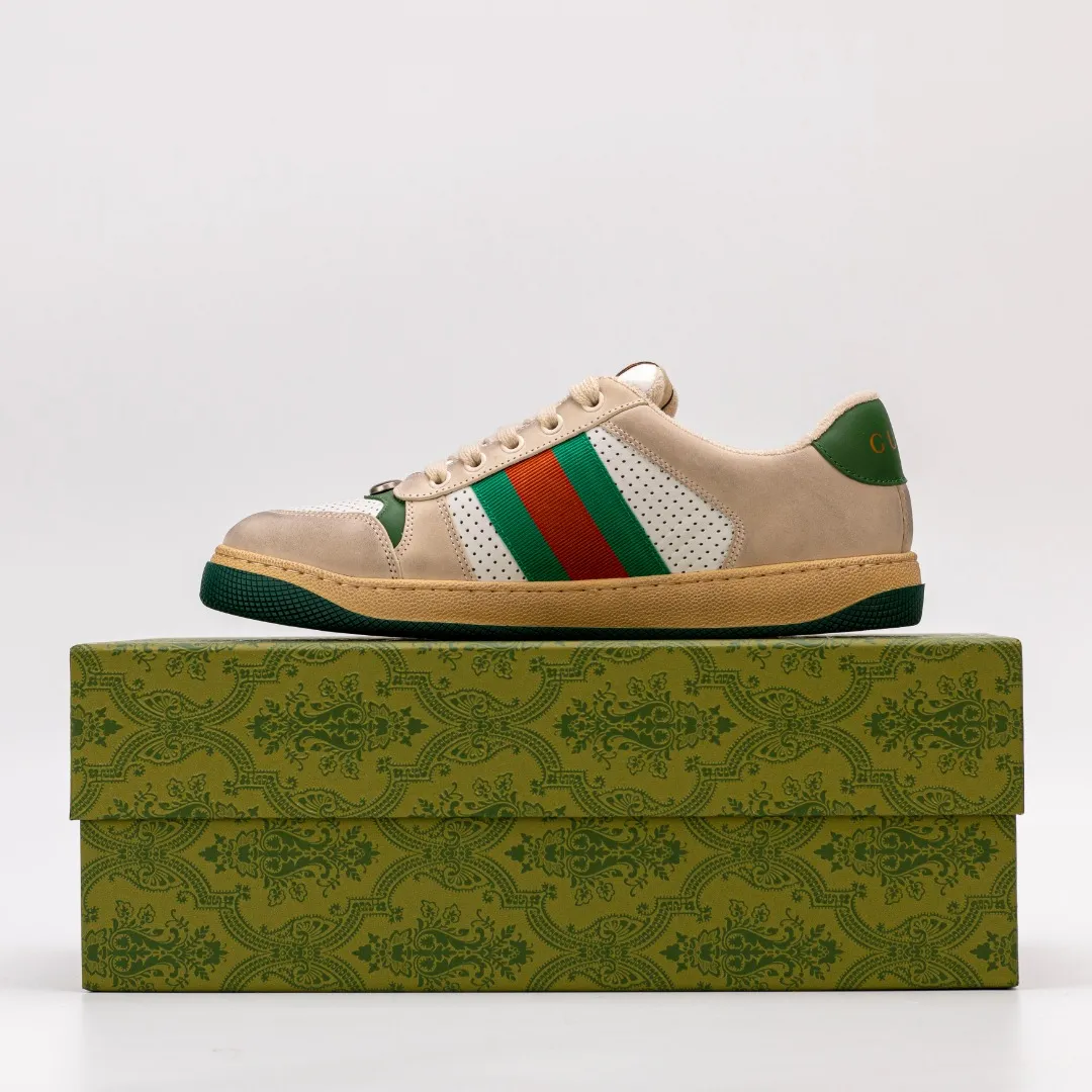 Factory price 580 [Higher version] GUCCI casual sports distressed small dirty shoes, polished cowhide fabric, hand-made distressed effect!  Original terry cloth, delicate, soft, comfortable and breathable. Privately molded steel-stamped two-color original TPU outsole (lower layer is wider, upper layer is narrower) to differentiate the wrong version of the outsole in the market. Fabric, material, outsole, detail comparison SIZE: 34-41, 38-45 regular size (women's 34, 41, men's 38, 45 customized, non-returnable and non-exchangeable) (women's colors and men's models need to be customized)